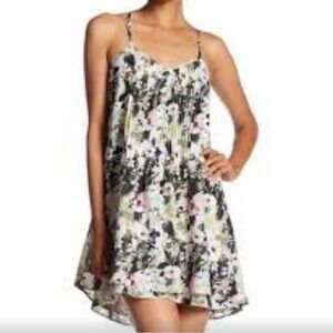 Sanctuary Floral Spaghetti Strap Mini Dress Size L 🌸✨ Feminine Flowy